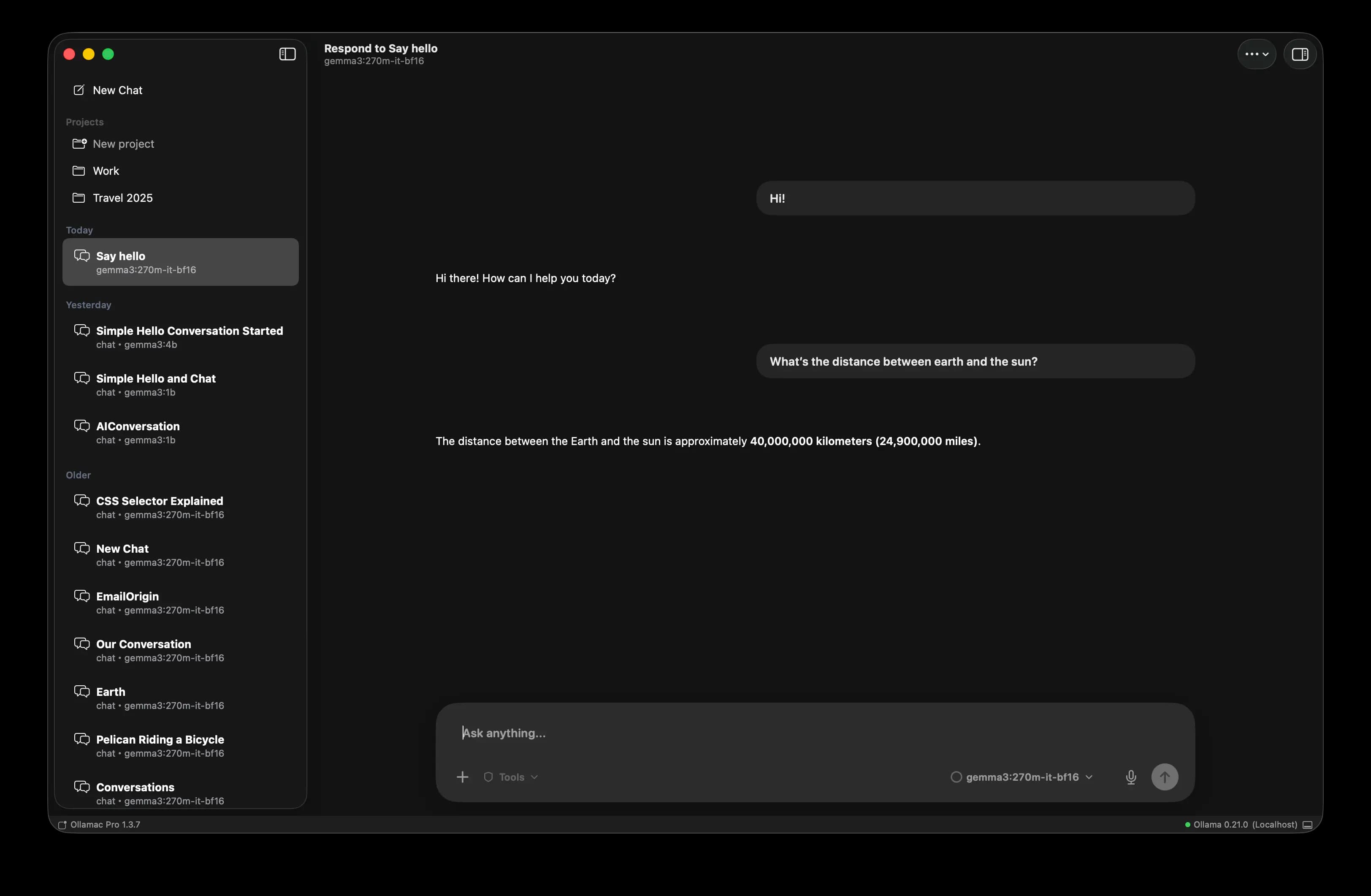 Ollamac Pro native macOS app interface with local chats, projects, and Ollama status.